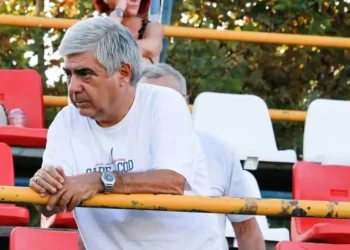 *Αίσθηση προκάλεσε το δημοσίευμα της στήλης την περασμένη εβδομάδα για τα δήθεν(;) χρέη των Ποδοσφαιρικών Ενώσεων όλης της χώρας , που ανακάλυψαν  στην Ε.Π.Ο.