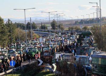 Κεντρική Μακεδονία: Στα αγροτικά μπλόκα στην Κεντρική Μακεδονία κλιμάκιο του ΠΑΣΟΚ