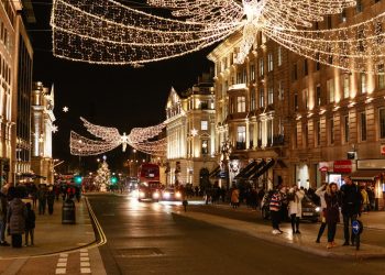 Χριστούγεννα – Πρωτοχρονιά: Οι ευρωπαϊκές πόλεις που «κλέβουν τις καρδιές» των Αμερικανών την εορταστική περίοδο