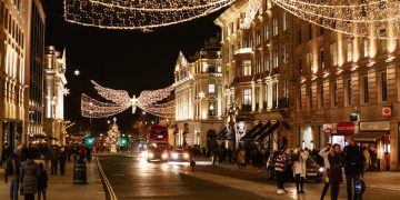 Χριστούγεννα – Πρωτοχρονιά: Οι ευρωπαϊκές πόλεις που «κλέβουν τις καρδιές» των Αμερικανών την εορταστική περίοδο