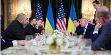 Ουκρανία: «Οι επόμενες εβδομάδες θα δείξουν…» – Τα βασικά συμπεράσματα από τη συνάντηση Τραμπ με Ζελένσκι