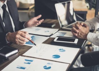 To παράδοξο της αγοράς εργασίας στην Ευρώπη: Αυξημένη απασχόληση, χαμηλή παραγωγικότητα