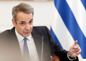 Μαξίμου: Τα παίζει όλα για όλα στον κοινωνικό αυτοματισμό κατά των αγροτών, πασχίζει να επαναφέρει «Μητσοτάκης ή χάος» και «θετική ατζέντα»