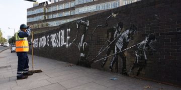 Και όμως ο κόσμος μας δεν είναι ο καλύτερος δυνατός και μπορεί να υπάρξει εναλλακτική