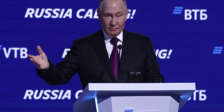 Βλάντιμιρ Πούτιν: Αν η Ευρώπη θέλει να πολεμήσει, η Ρωσία είναι έτοιμη