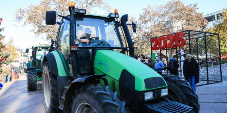 Ημέρα κρίσιμων αποφάσεων για το μέλλον των αγροτικών κινητοποιήσεων