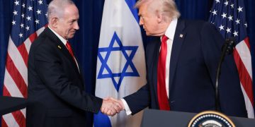 Ο Τραμπ παρέχει πλήρη στήριξη στον Νετανιάχου – Aπειλεί Ιράν, Χαμάς και Χεζμπολάχ «αν συμπεριφέρονται άσχημα»
