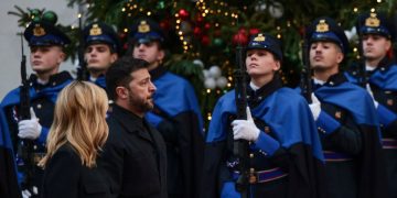 Τι ζητά ο Ζελένσκι για να πάει σε εκλογές