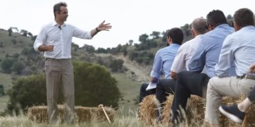 Οι αγρότες θέλουν λύση στα προβλήματά τους, όχι σέλφι με τον πρωθυπουργό