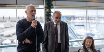 Ο Δήμαρχος Πειραιά Γιάννης Μώραλης στην εκδήλωση για τα 140 χρόνια του Ομίλου Ερετών