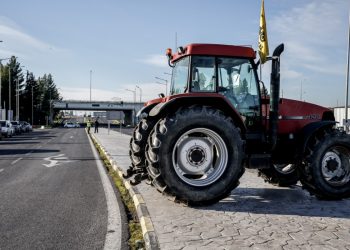 Αγρότες: Διάλογος με «γραμμές» που δεν «σπάνε» – Το blame game του Μαξίμου εν αναμονή της συνάντησης