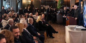 Ο Δήμαρχος Πειραιά Γιάννης Μώραλης στην εκδήλωση βραβεύσεων των κορυφαίων αθλητών για το 2025 του Ιστιοπλοϊκού Ομίλου Πειραιώς