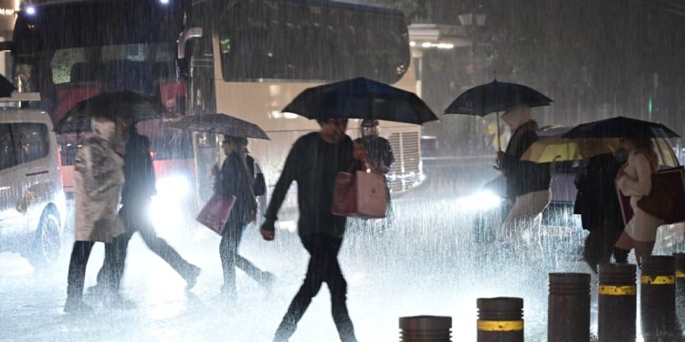 Καιρός: Ανασκόπηση του 2025 – Πολύ υψηλές θερμοκρασίες, καύσωνες διαρκείας και μεγάλα ύψη βροχής