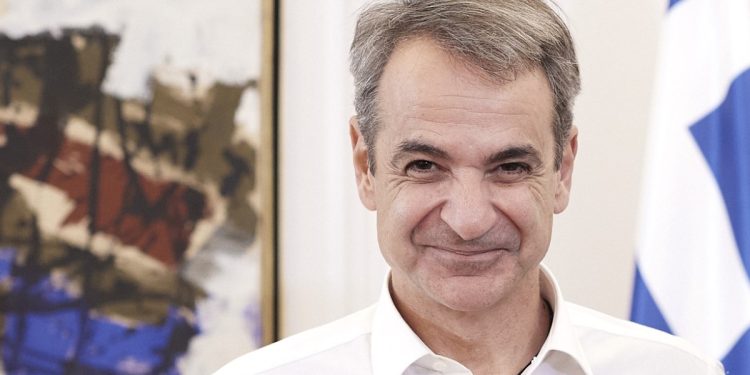 Θύελλα πολιτικών αντιδράσεων στη δήλωση Μητσοτάκη για τη Βενεζουέλα