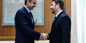 «Λάθος πόρτα χτυπά ο Μητσοτάκης, ας πάει στον Βελόπουλο» ξεκαθαρίζει το ΠΑΣΟΚ