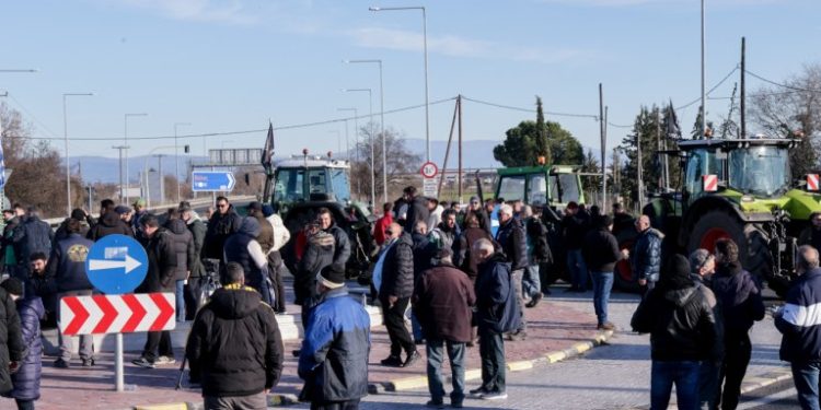 Μπλόκα: «Λευκός καπνός» από την Πανελλαδική Επιτροπή Μπλόκων για συνάντηση με τον πρωθυπουργό
