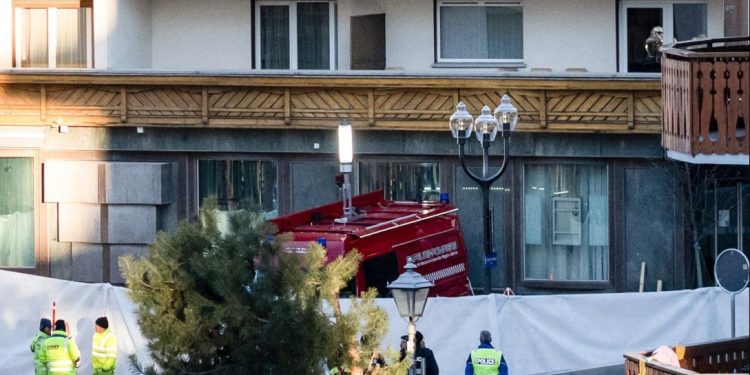 Ελβετία: Δεκάδες νεκροί και εκατό τραυματίες από την έκρηξη στο Κραν Μοντανά – Η γιορτή μετατράπηκε σε εφιάλτη