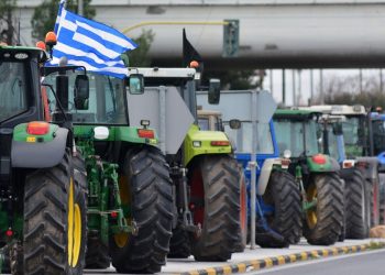 Μπλόκα: Στάση αναμονής από τους αγρότες ενόψει της συνάντησης με Μητσοτάκη – Οι κόκκινες γραμμές