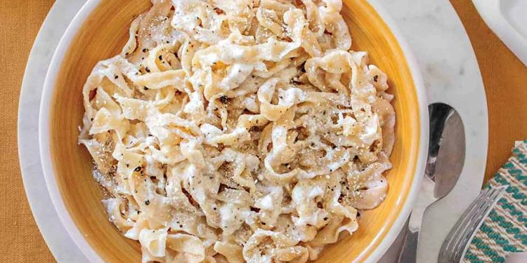 Φρέσκα ζυμαρικά με ανθότυρο