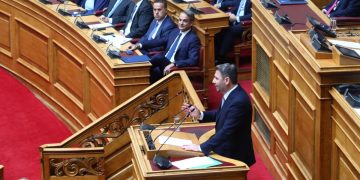 Ανδρουλάκης σε Μητσοτάκη: Η πολιτική σου υπονομεύει ευθέως την ενεργειακή ασφάλεια της χώρας