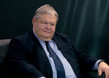 Βενιζέλος: Η κυβέρνηση χρησιμοποίησε, ωμά, το άρθρο 86 για να προστατέψει υπουργούς για υποκλοπές, Τέμπη, ΟΠΕΚΕΠΕ