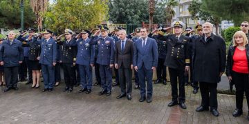 Ο Δήμος Πειραιά τίμησε τη μνήμη των 63 θυμάτων του C-130 που συνετρίβη  στο όρος Όθρυς στις 5/2/1991