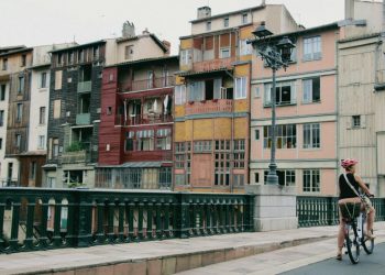 Ευρωπαϊκή μάστιγα η στεγαστική κρίση – Θηλιά τα υψηλά ενοίκια