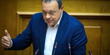 Φάμελλος για ακρίβεια: Με την κυβέρνηση Μητσοτάκη ακόμα και το έθιμο της Τσικνοπέμπτης έχει γίνει πολυτέλεια