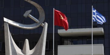 ΚΚΕ: Εμπαιγμός να μιλά ο Μητσοτάκης για «ασφάλεια» όταν η χώρα μετατρέπεται σε πολεμικό ορμητήριο