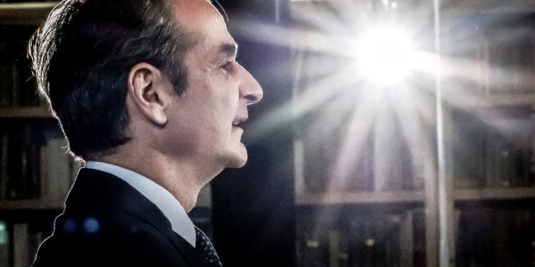 Ξαναθυμήθηκε το σύνθημα «νομιμότητα παντού» ο Μητσοτάκης