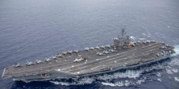 Το αεροπλανοφόρο Λίνκολν φεύγει από τον Περσικό Κόλπο και οδεύει προς το Άντεν, λέει το Ιράν