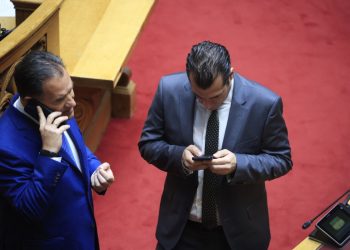 Ο Πλεύρης «χειροκροτεί» τον Γεωργιάδη στη σκιά της τραγωδίας στη Χίο