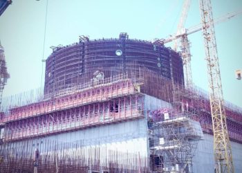 Το Ιράν δεν σκοπεύει να αφήσει τις επενδύσεις στην πυρηνική ενέργεια