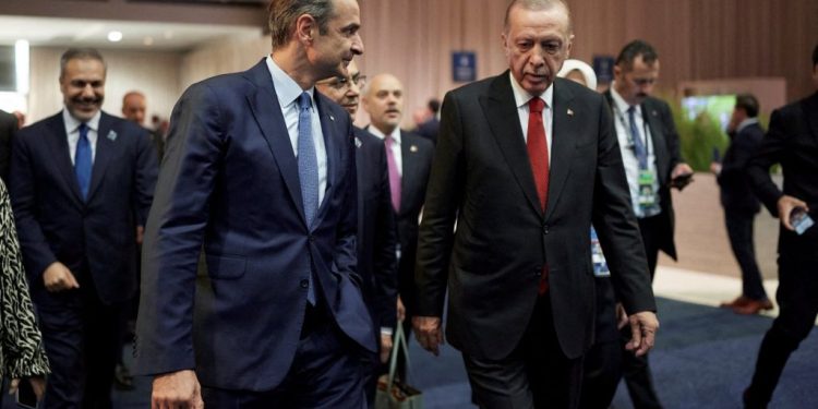 Τι προσδοκά η ελληνική πλευρά από το ταξίδι Μητσοτάκη στην Άγκυρα