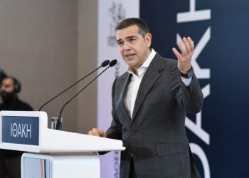 Σαν βγήκε ο Τσίπρας στον πηγαιμό για την Ιθάκη, κάθε λιμάνι και καημός για τον Μητσοτάκη, που του ‘σκασε και νέο σκάνδαλο με Παναγόπουλο και Στρατινάκη