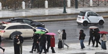 Εκτακτο δελτίο καιρού: Πορτοκαλί προειδοποίηση για ισχυρές καταιγίδες και αφρικανική σκόνη