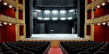 AΝΟΙΧΤΟ ΚΑΛΕΣΜΑ ΤΟΥ ΔΗΜΟΤΙΚΟΥ ΘΕΑΤΡΟΥ ΠΕΙΡΑΙΑ: «ΠΑΜΕ ΠΕΙΡΑΙΑ! – ΠΑΜΕ ΔΗΜΟΤΙΚΟ;» Ιούνιος – Ιούλιος 2026