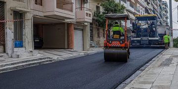 Νέες ασφαλτοστρώσεις στην Α’ Δημοτική Κοινότητα από τον Δήμο Πειραιά