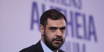 «Μειώνει» την απόφαση του Πλημμελειοδικείου για τις υποκλοπές και παραπέμπει στη… Δικαιοσύνη ο Π. Μαρινάκης