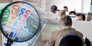 Κατώτατος μισθός: Γιατί η αύξηση στα 920 ευρώ δεν αρκεί για την αντιμετώπιση της ακρίβειας 