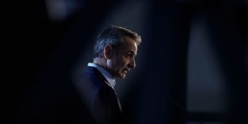 Η άλλη όψη των δημοσκοπήσεων – Πώς το μομέντουμ μπορεί να γυρίσει ανάποδα στην κυβέρνηση