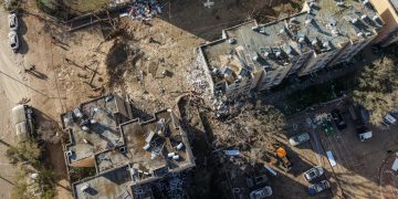 Συνεχίζονται οι ιρανικές επιθέσεις στο Ισραήλ – Πάνω από 100 τραυματίες σε Αράντ και Ντιμόνα, ένας νεκρός στη Γαλιλαία