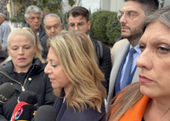 Τέμπη: «Επαγγελματία συκοφάντη» χαρακτηρίζει η Ένωση Δικαστών την Κωνσταντοπούλου μετά τις σκληρές δηλώσεις της για τη δίκη