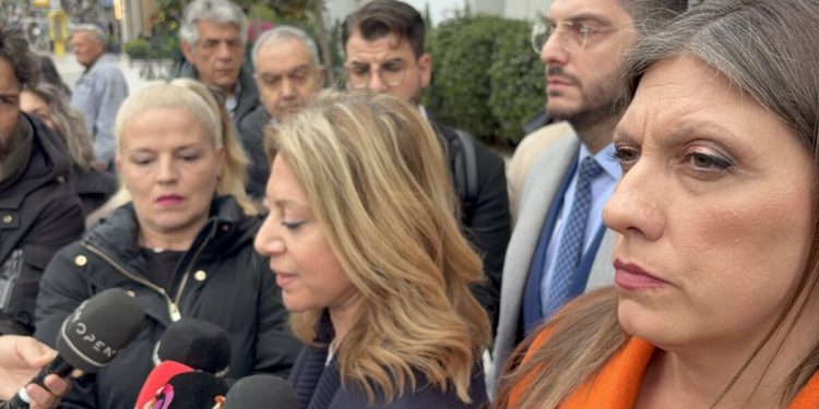 Τέμπη: «Επαγγελματία συκοφάντη» χαρακτηρίζει η Ένωση Δικαστών την Κωνσταντοπούλου μετά τις σκληρές δηλώσεις της για τη δίκη