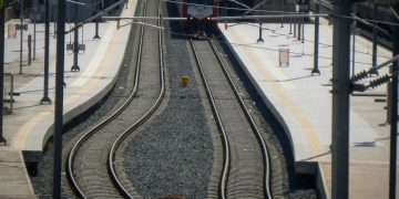 Τέμπη: Με την παρουσία συγγενών θυμάτων αλλά χωρίς το Δημόσιο, η δίκη για τη μη υλοποίηση της σύμβασης 717