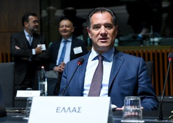 Η χώρα δεν έχει ανάγκη την ιδιωτική εξωτερική πολιτική του υπουργού Υγείας