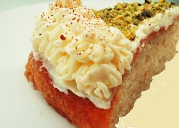 Εκμέκ Πολίτικ