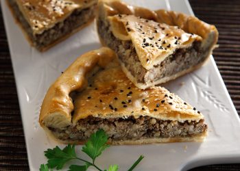 Αρωματική & Ζουμερή Κιμαδόπιτα