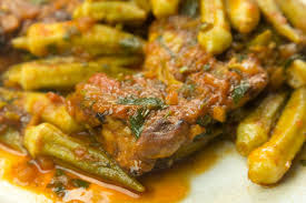 Κοτόπουλο με μπάμιες