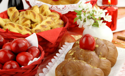 Πασχαλινό τσουρέκι με προζύμι